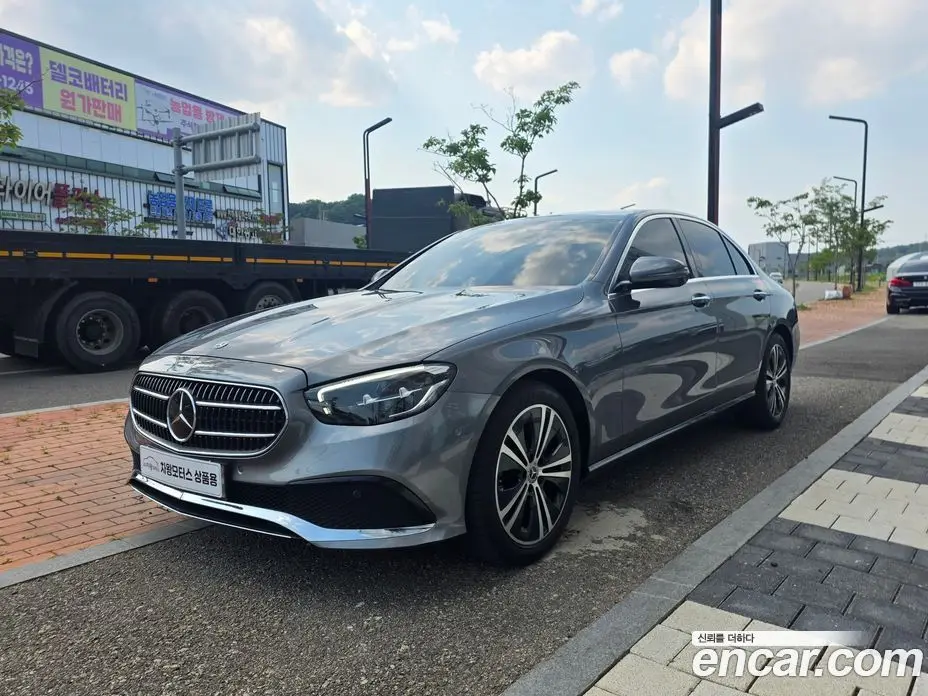 Mercedes-Benz E-Class 2021 2.0 автомат (гидро), фото 4 Mercedes-Benz E-Class 2021 2.0 автомат (гидро), фото 4