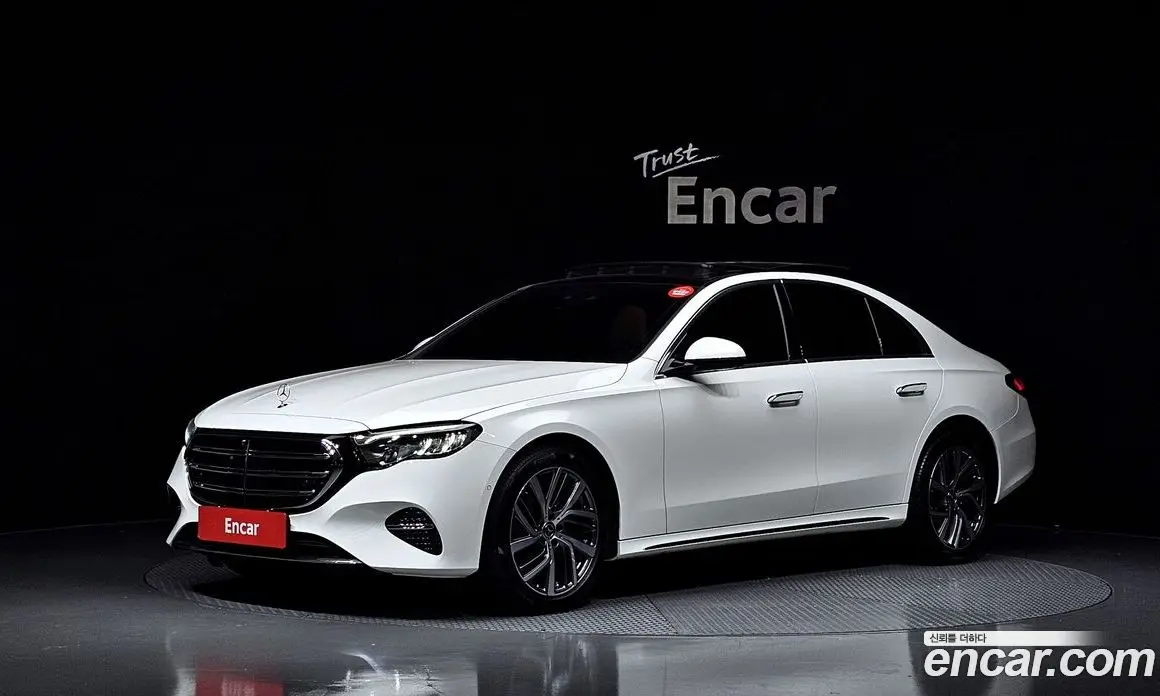 Mercedes-Benz E-Class 2024 2.0 автомат (гидро), фото 1 Mercedes-Benz E-Class 2024 2.0 автомат (гидро), фото 1