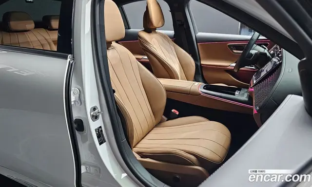Mercedes-Benz E-Class 2024 2.0 автомат (гидро), миниатюра 12