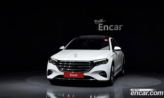 Mercedes-Benz E-Class 2024 2.0 автомат (гидро), миниатюра 3 Mercedes-Benz E-Class 2024 2.0 автомат (гидро), миниатюра 3
