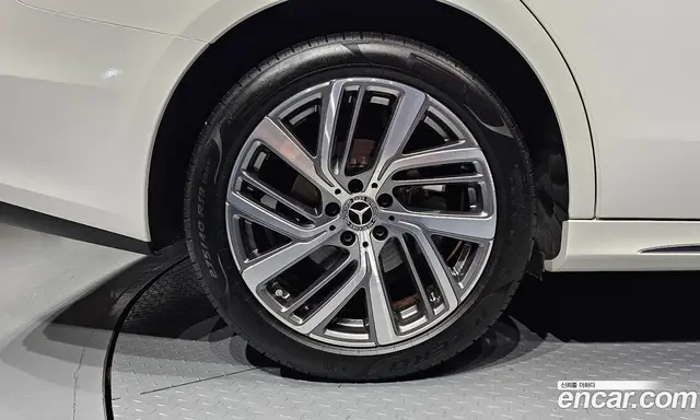 Mercedes-Benz E-Class 2024 2.0 автомат (гидро), миниатюра 5 Mercedes-Benz E-Class 2024 2.0 автомат (гидро), миниатюра 5