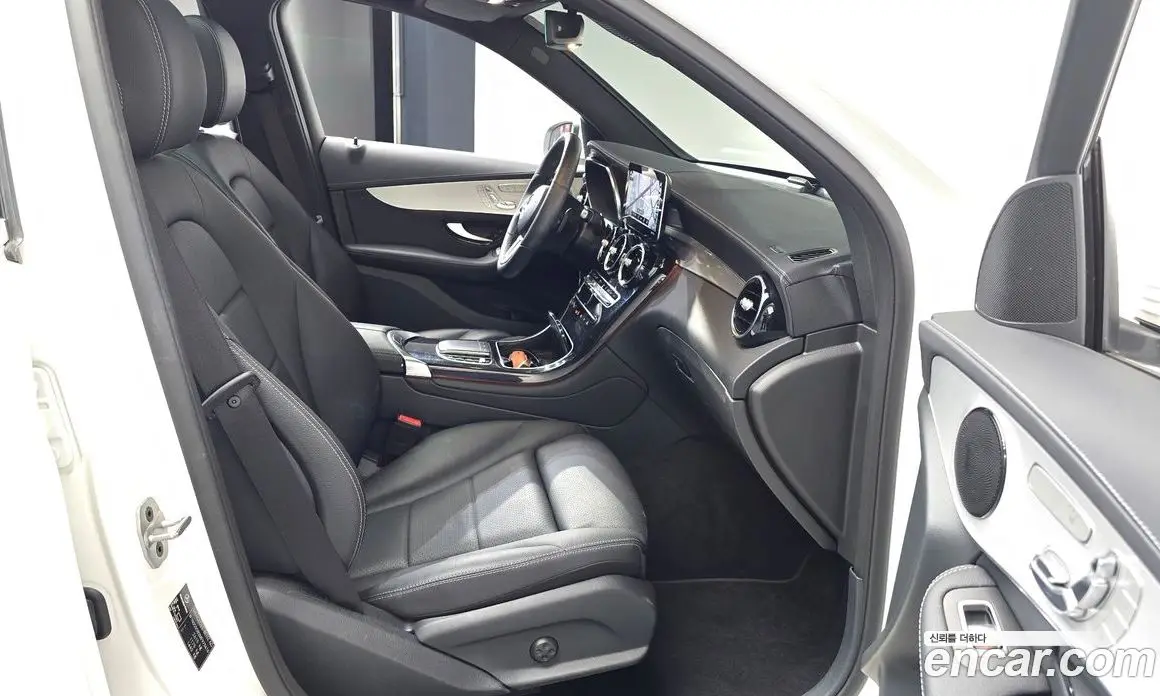 Mercedes-Benz GLC-Class 2021 2.0 автомат (гидро), фото 11 Mercedes-Benz GLC-Class 2021 2.0 автомат (гидро), фото 11