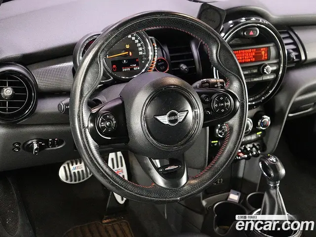 Mini Cooper 2014 1.5 автомат (гидро), миниатюра 9