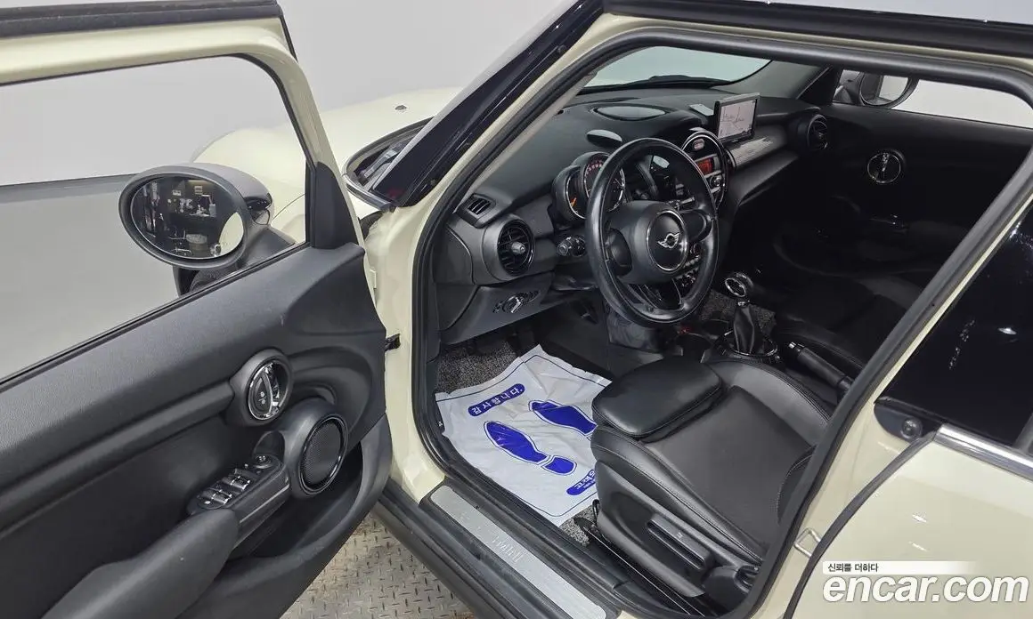 Mini Cooper 2015 1.5 автомат (гидро), фото 10