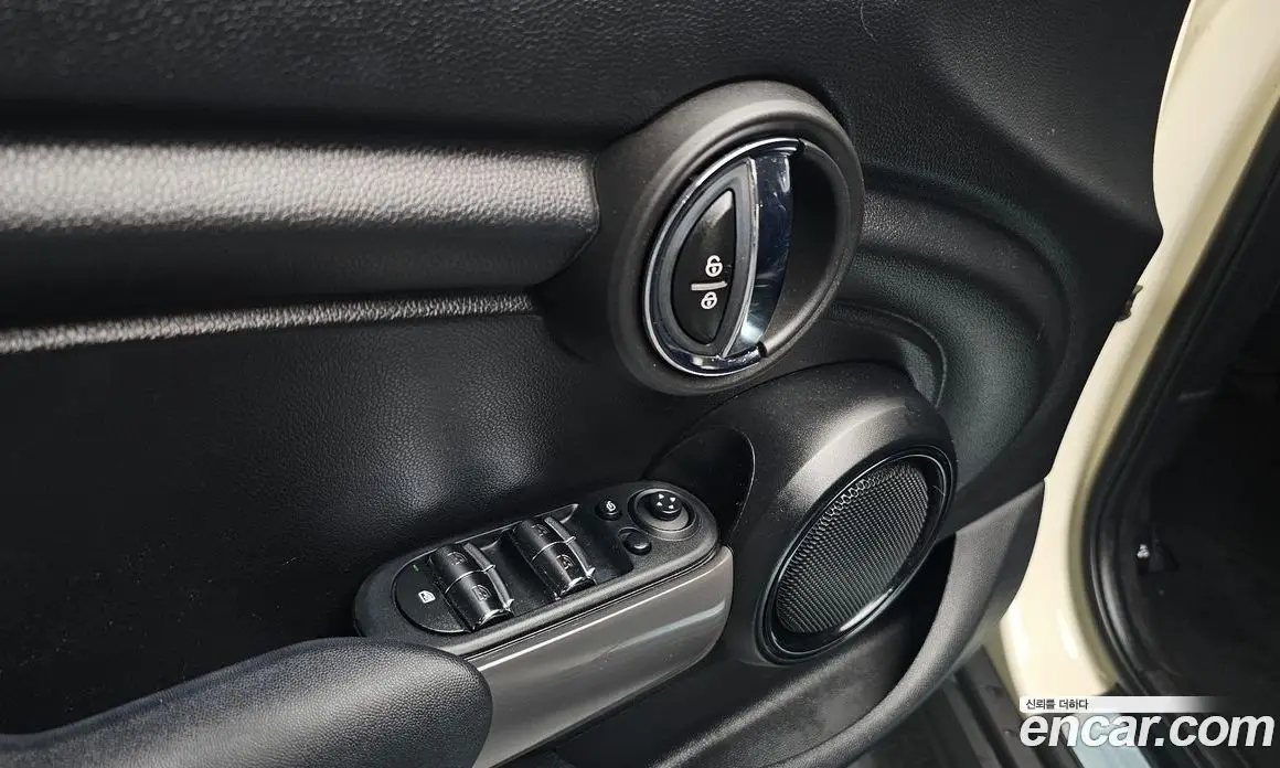 Mini Cooper 2019 1.5 автомат (гидро), фото 17 Mini Cooper 2019 1.5 автомат (гидро), фото 17
