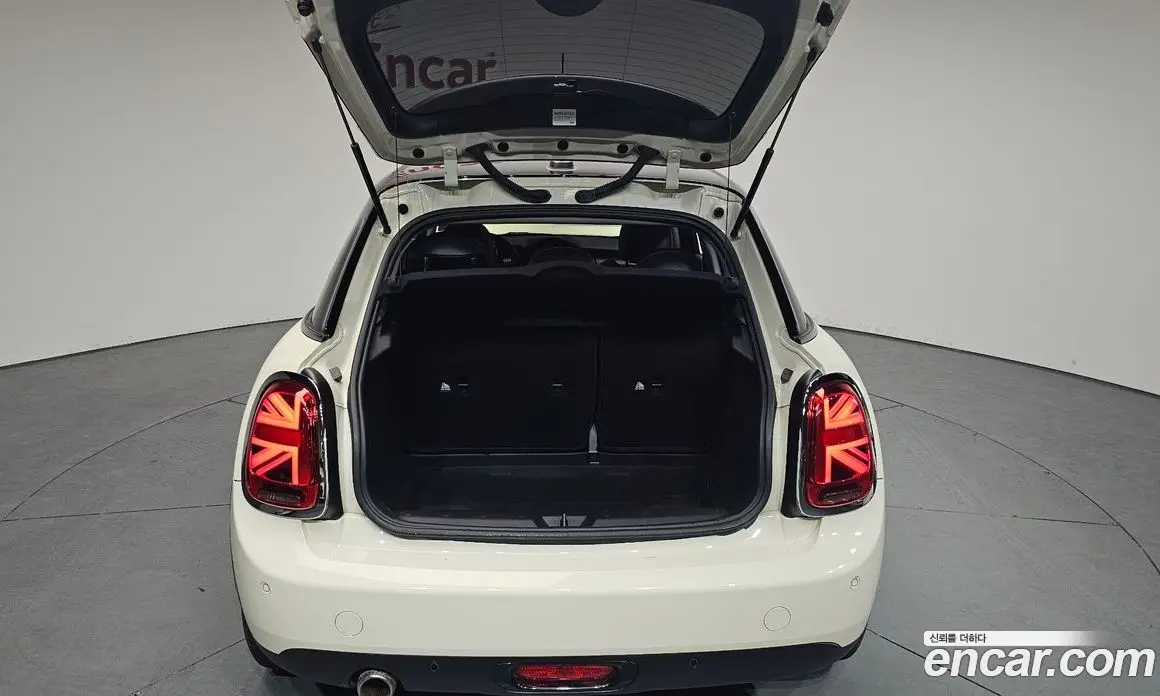 Mini Cooper 2019 1.5 автомат (гидро), фото 20 Mini Cooper 2019 1.5 автомат (гидро), фото 20