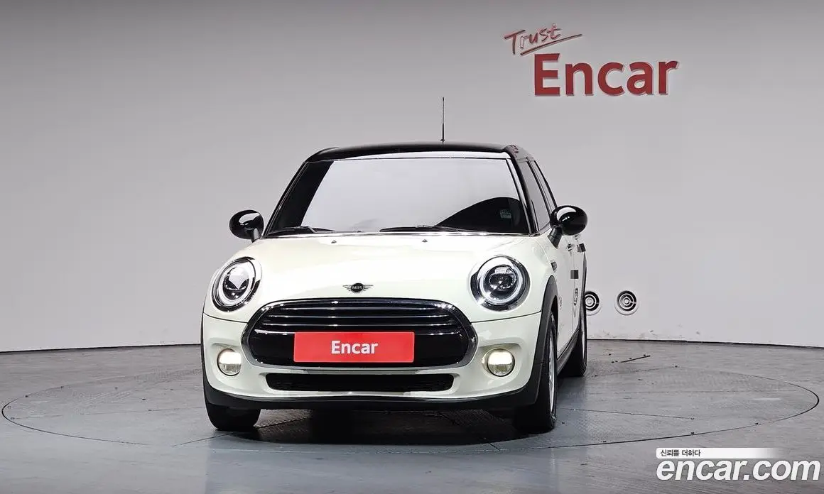Mini Cooper 2019 1.5 автомат (гидро), фото 3 Mini Cooper 2019 1.5 автомат (гидро), фото 3