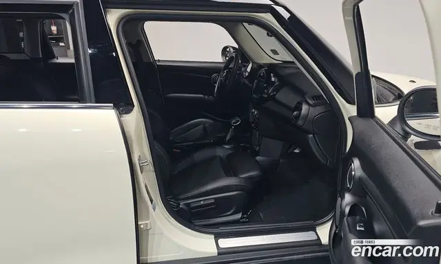Mini Cooper 2019 1.5 автомат (гидро), миниатюра 10 Mini Cooper 2019 1.5 автомат (гидро), миниатюра 10