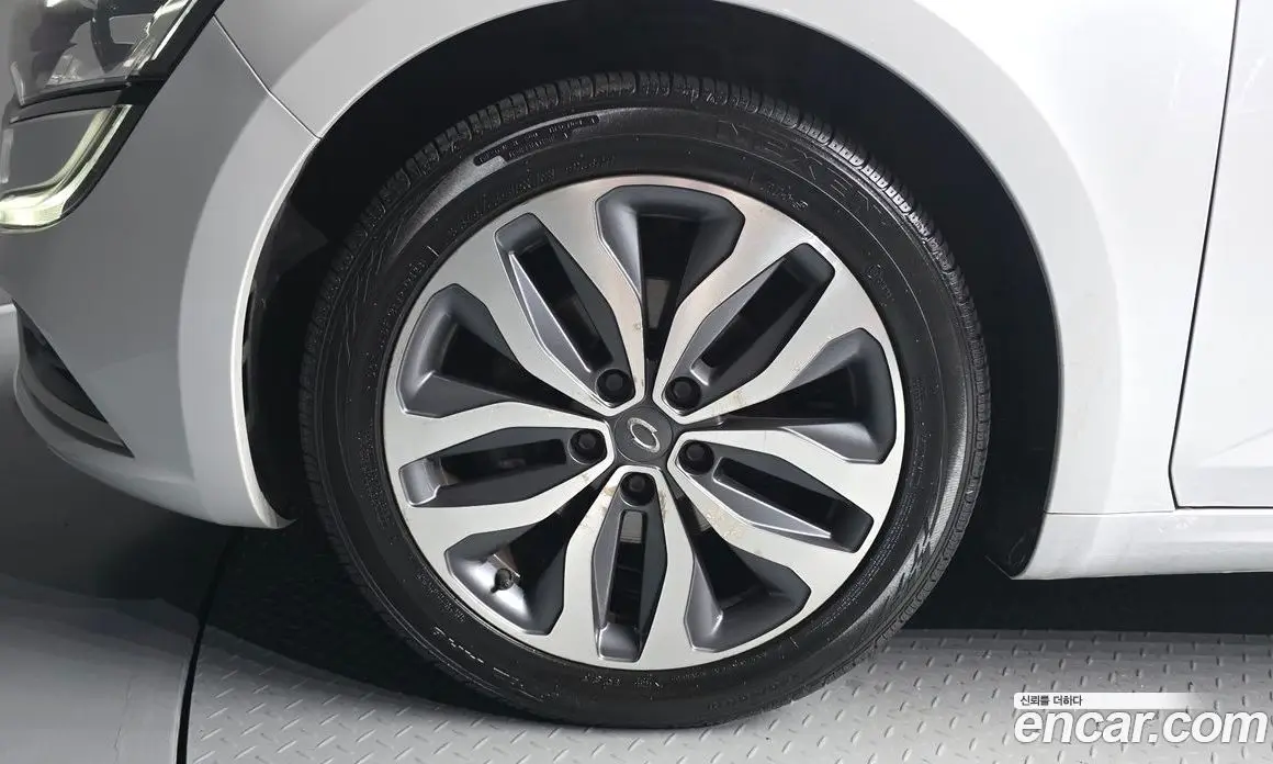 Renault (Samsung) SM6 2017 2.0 автомат (гидро), фото 5 Renault (Samsung) SM6 2017 2.0 автомат (гидро), фото 5