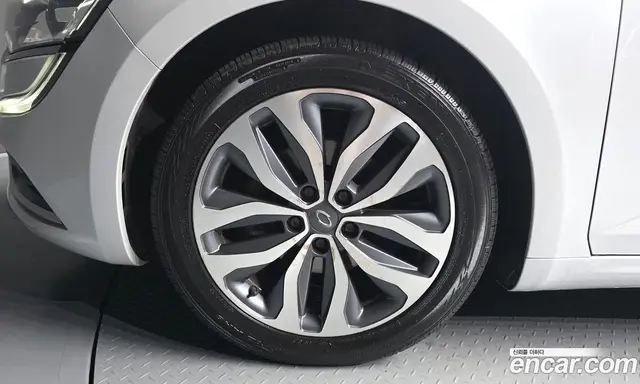 Renault (Samsung) SM6 2017 2.0 автомат (гидро), миниатюра 5 Renault (Samsung) SM6 2017 2.0 автомат (гидро), миниатюра 5