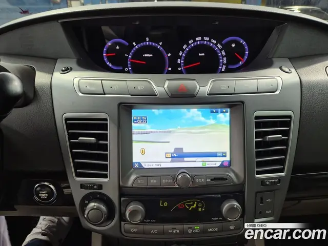 SsangYong Korando 2014 2.0 автомат (гидро), миниатюра 9