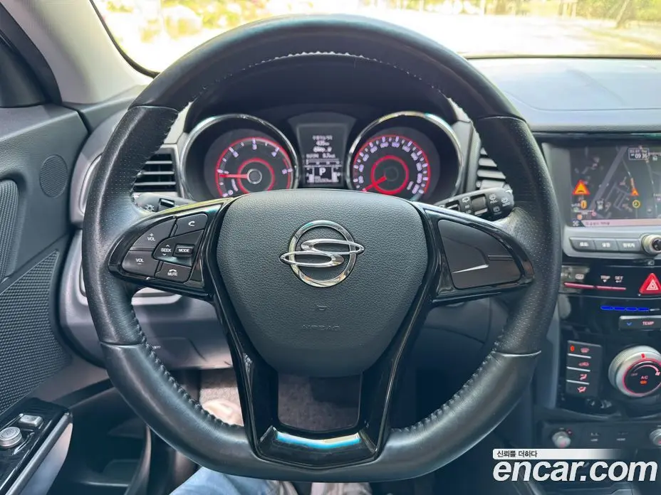 SsangYong TIBOLI 2017 1.6 автомат (гидро), фото 13