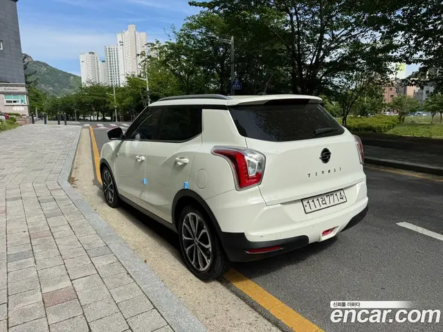 SsangYong TIBOLI 2017 1.6 автомат (гидро), миниатюра 3