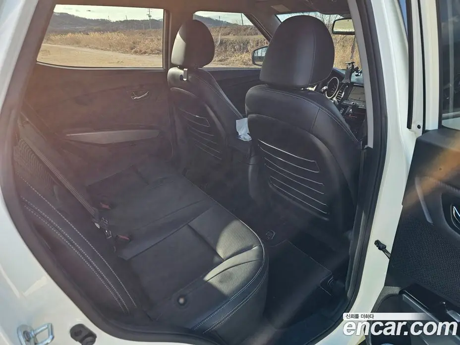 SsangYong TIBOLI 2018 1.6 автомат (гидро), фото 17