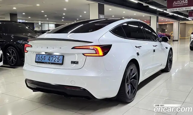 Tesla Model 3 2025 автомат (гидро), миниатюра 4