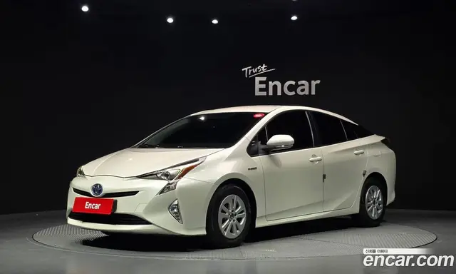 Toyota Prius, 2017, 157 315 км
