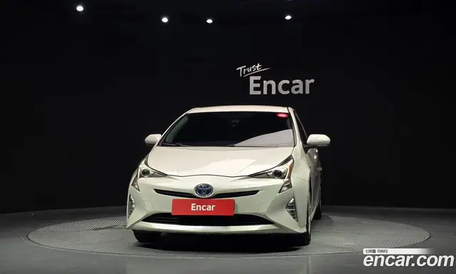 Toyota Prius 2017 1.8 автомат (гидро), миниатюра 3 Toyota Prius 2017 1.8 автомат (гидро), миниатюра 3