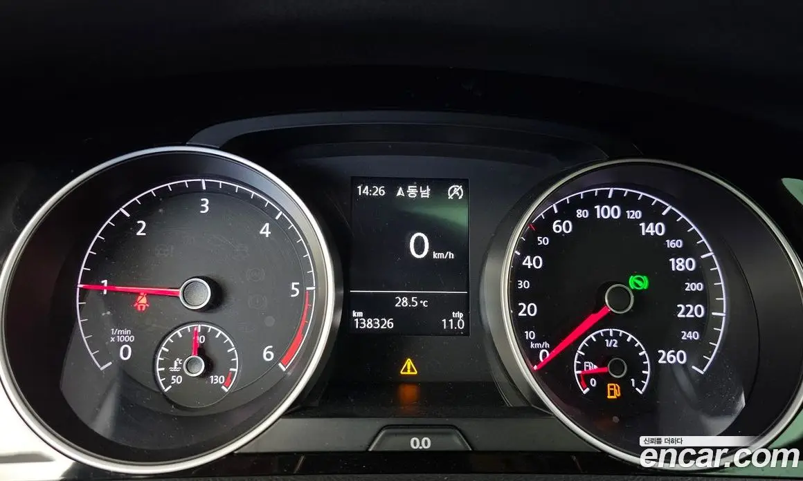Volkswagen Golf 2015 2.0 автомат (гидро), фото 8
