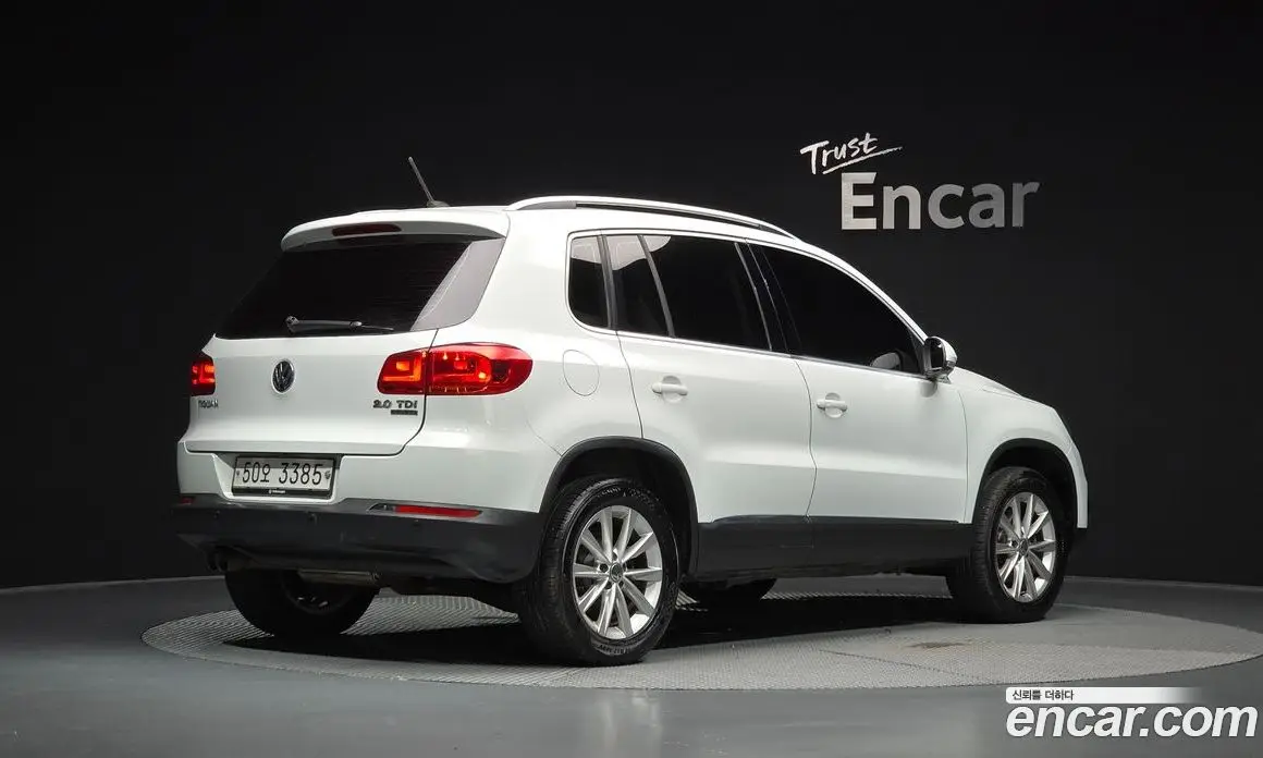 Volkswagen Tiguan 2014 2.0 автомат (гидро), фото 2 Volkswagen Tiguan 2014 2.0 автомат (гидро), фото 2
