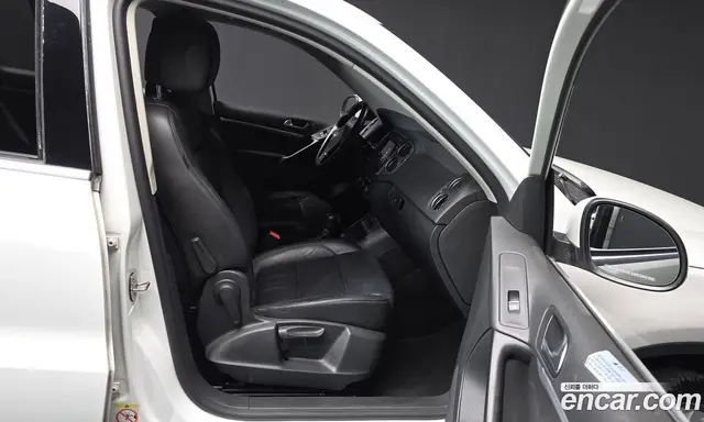 Volkswagen Tiguan 2014 2.0 автомат (гидро), миниатюра 11 Volkswagen Tiguan 2014 2.0 автомат (гидро), миниатюра 11