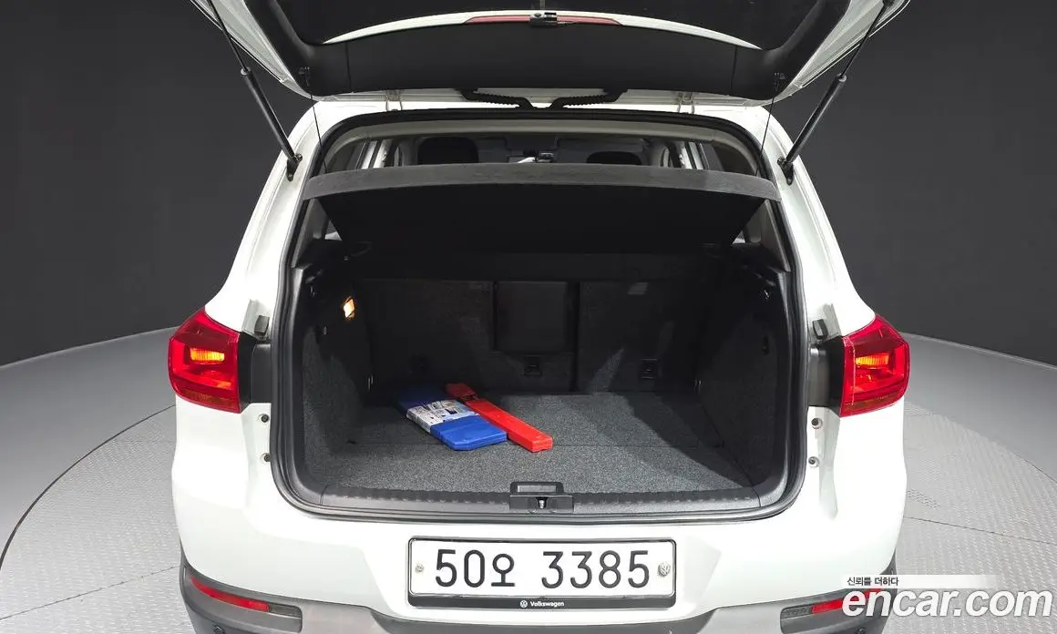 Volkswagen Tiguan 2014 2.0 автомат (гидро), фото 20 Volkswagen Tiguan 2014 2.0 автомат (гидро), фото 20