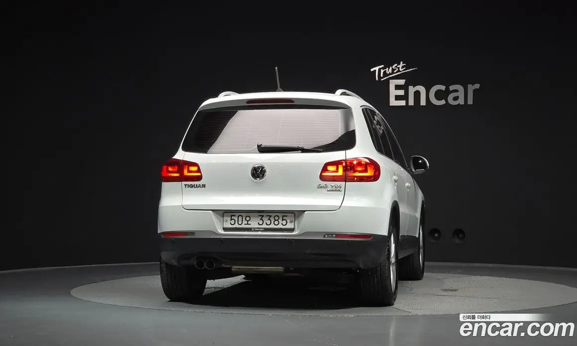 Volkswagen Tiguan 2014 2.0 автомат (гидро), фото 4 Volkswagen Tiguan 2014 2.0 автомат (гидро), фото 4
