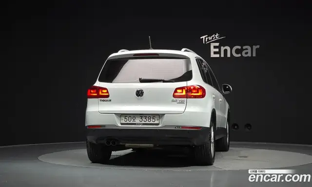 Volkswagen Tiguan 2014 2.0 автомат (гидро), миниатюра 4 Volkswagen Tiguan 2014 2.0 автомат (гидро), миниатюра 4