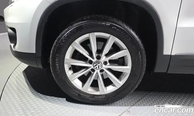 Volkswagen Tiguan 2014 2.0 автомат (гидро), миниатюра 5 Volkswagen Tiguan 2014 2.0 автомат (гидро), миниатюра 5