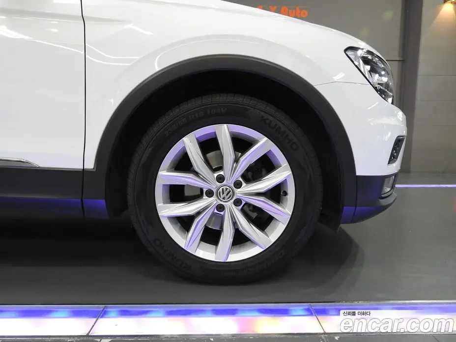 Volkswagen Tiguan 2020 2.0 автомат (гидро), фото 5 Volkswagen Tiguan 2020 2.0 автомат (гидро), фото 5