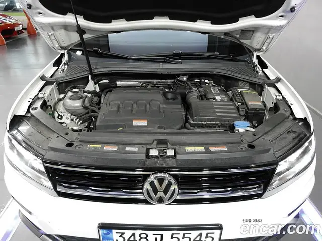 Volkswagen Tiguan 2020 2.0 автомат (гидро), миниатюра 6 Volkswagen Tiguan 2020 2.0 автомат (гидро), миниатюра 6