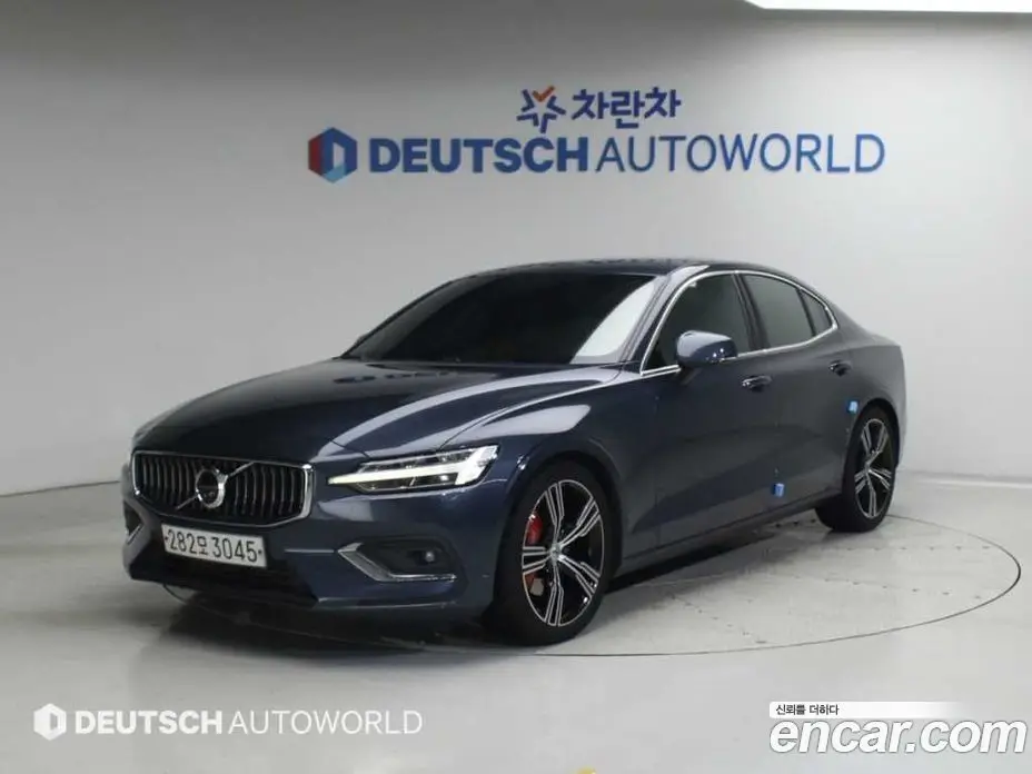 Volvo S60 2019 2.0 автомат (гидро), фото 1 Volvo S60 2019 2.0 автомат (гидро), фото 1