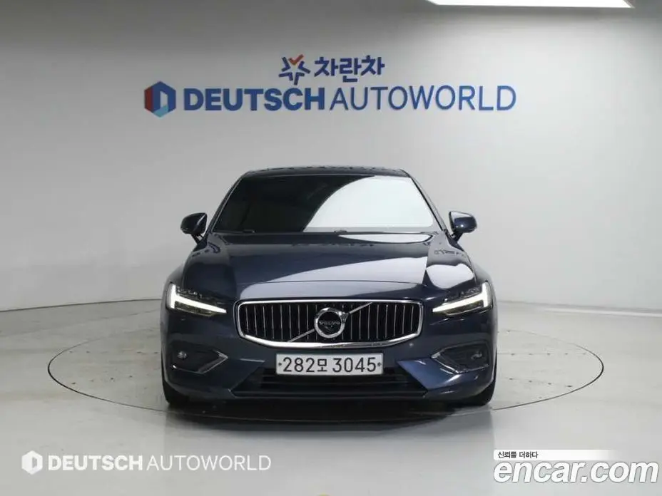 Volvo S60 2019 2.0 автомат (гидро), фото 3 Volvo S60 2019 2.0 автомат (гидро), фото 3
