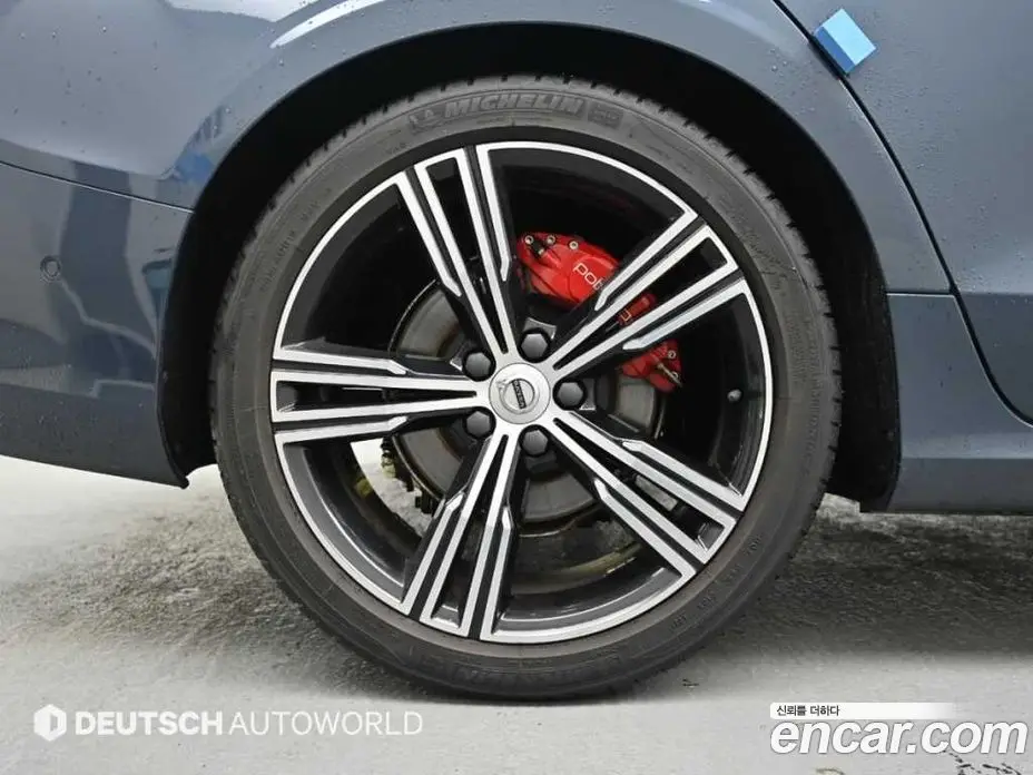 Volvo S60 2019 2.0 автомат (гидро), фото 5 Volvo S60 2019 2.0 автомат (гидро), фото 5