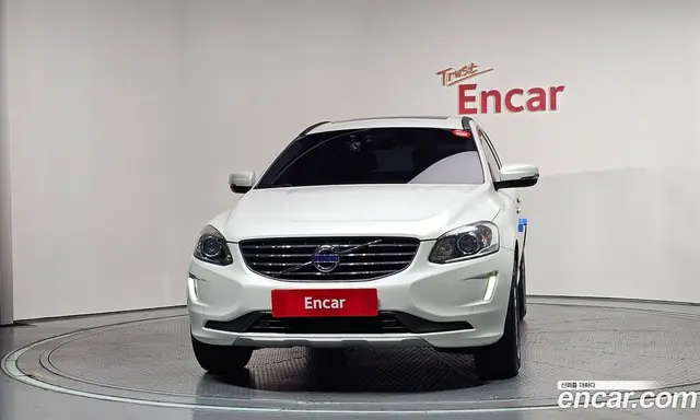 Volvo XC60 2015 2.0 автомат (гидро), миниатюра 3 Volvo XC60 2015 2.0 автомат (гидро), миниатюра 3