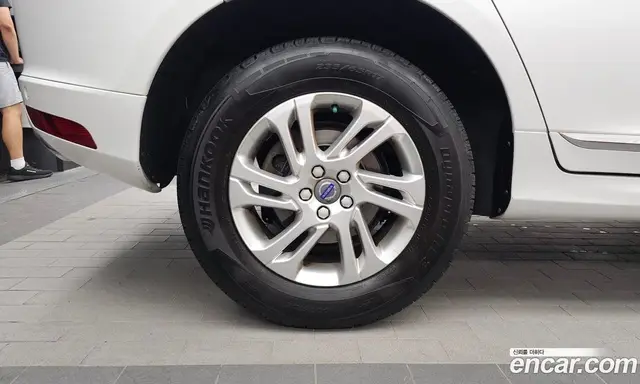 Volvo XC60 2015 2.0 автомат (гидро), миниатюра 5 Volvo XC60 2015 2.0 автомат (гидро), миниатюра 5