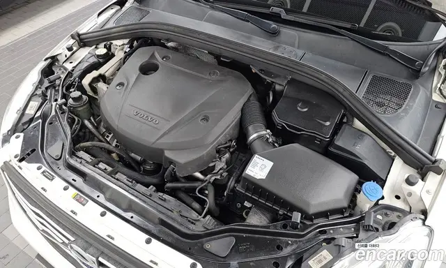 Volvo XC60 2015 2.0 автомат (гидро), миниатюра 6 Volvo XC60 2015 2.0 автомат (гидро), миниатюра 6