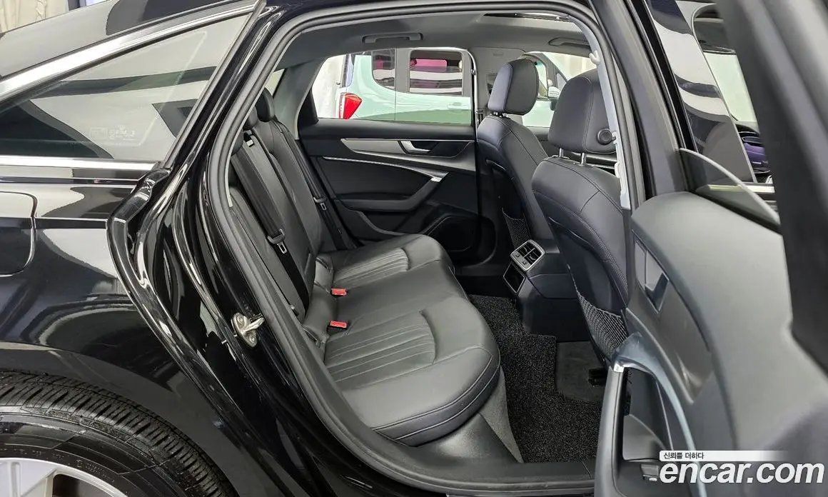 Audi A6 2020 2.0 автомат (гидро), фото 12