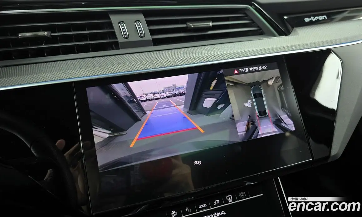 Audi e-tron 2023 0.2 автомат (гидро), фото 15