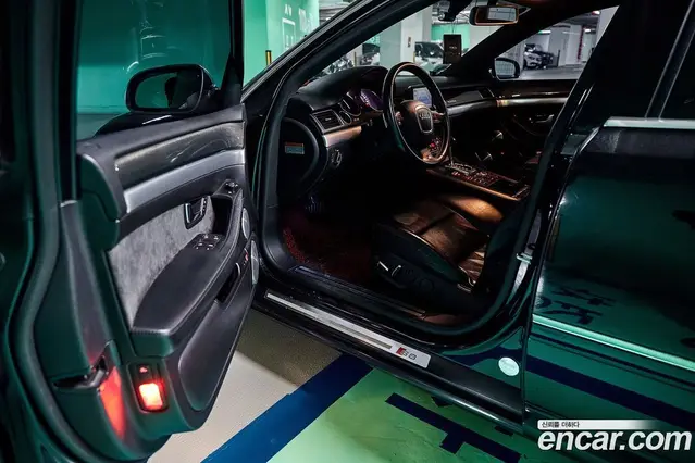 Audi S8 2007 5.2 автомат (гидро), миниатюра 10 Audi S8 2007 5.2 автомат (гидро), миниатюра 10