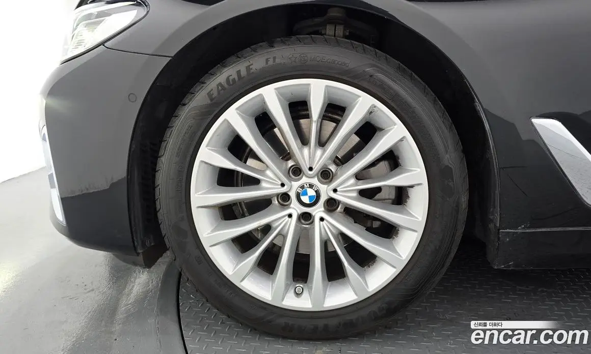 BMW 5 серия 2023 2.0 автомат (гидро), фото 5 BMW 5 серия 2023 2.0 автомат (гидро), фото 5