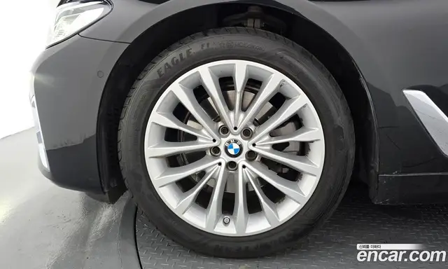 BMW 5 серия 2023 2.0 автомат (гидро), миниатюра 5 BMW 5 серия 2023 2.0 автомат (гидро), миниатюра 5