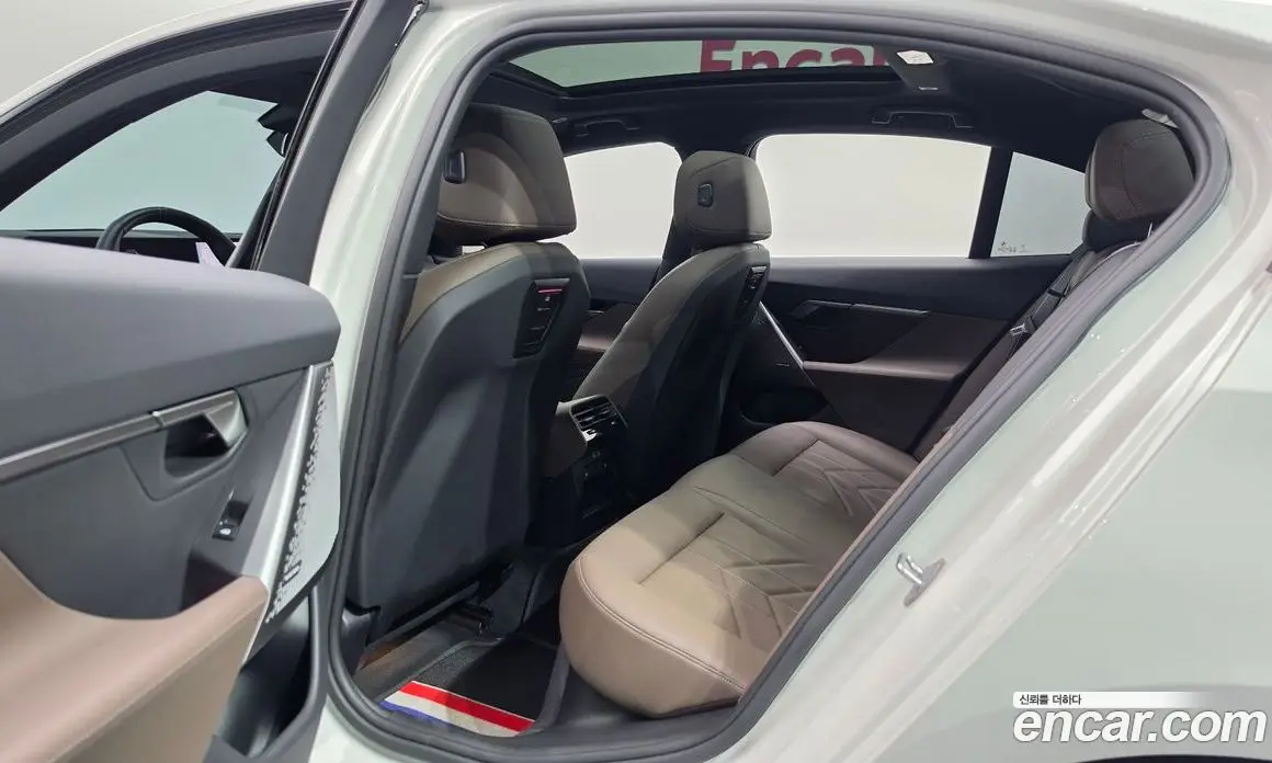 BMW 5 серия 2024 2.0 автомат (гидро), фото 11