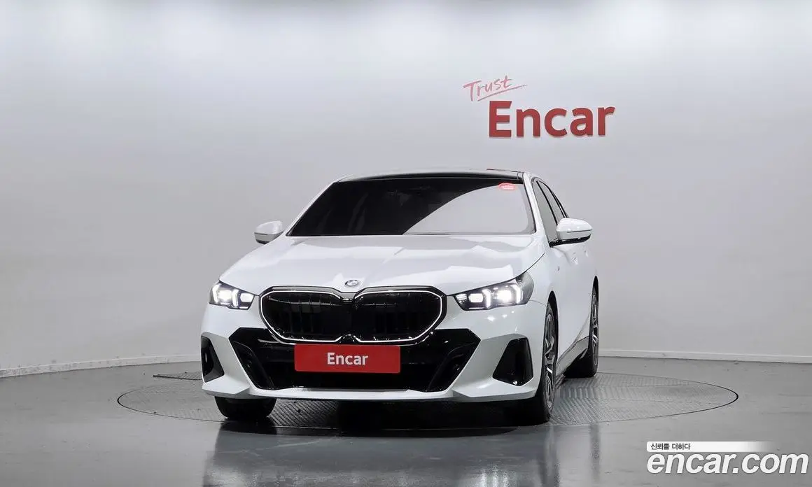 BMW 5 серия 2024 2.0 автомат (гидро), фото 3