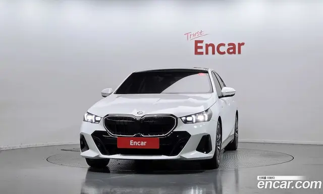 BMW 5 серия 2024 2.0 автомат (гидро), миниатюра 3
