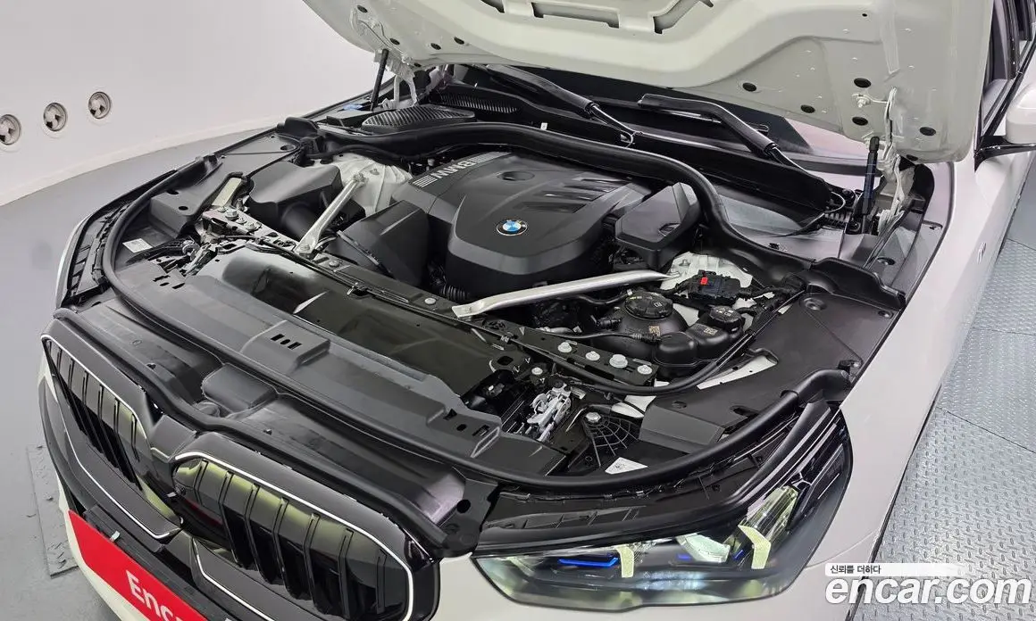 BMW 5 серия 2024 2.0 автомат (гидро), фото 6