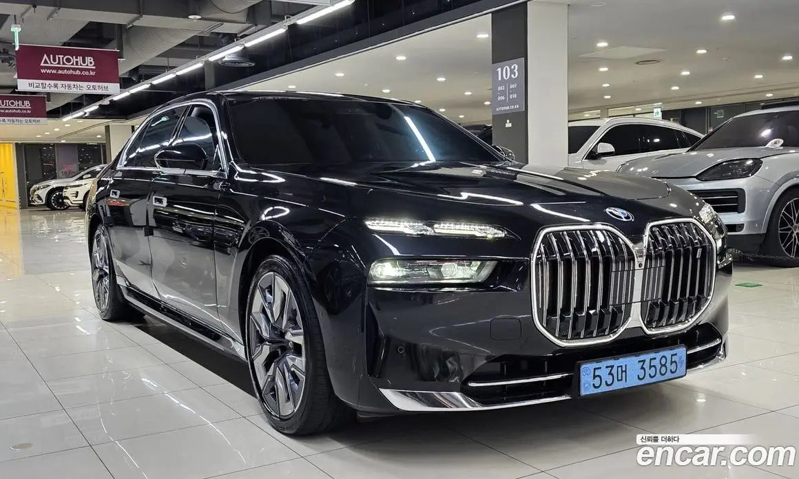 BMW i7 2023 0.3 автомат (гидро), фото 3