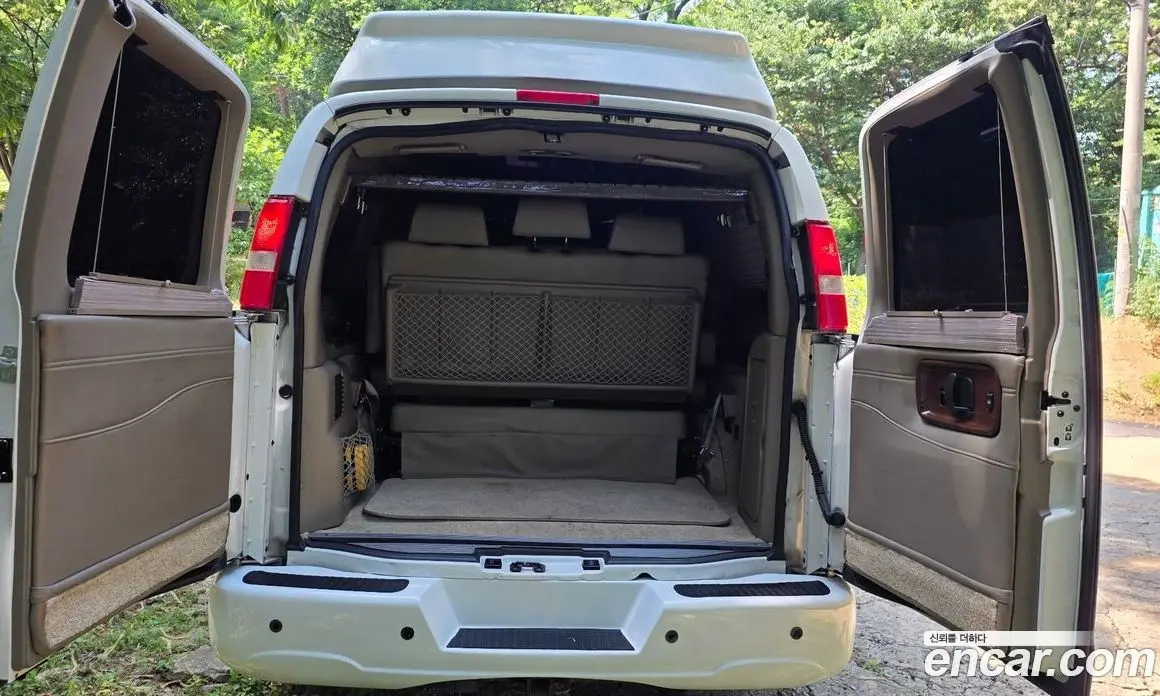 Chevrolet Express Van 2019 6.0 автомат (гидро), фото 14 Chevrolet Express Van 2019 6.0 автомат (гидро), фото 14