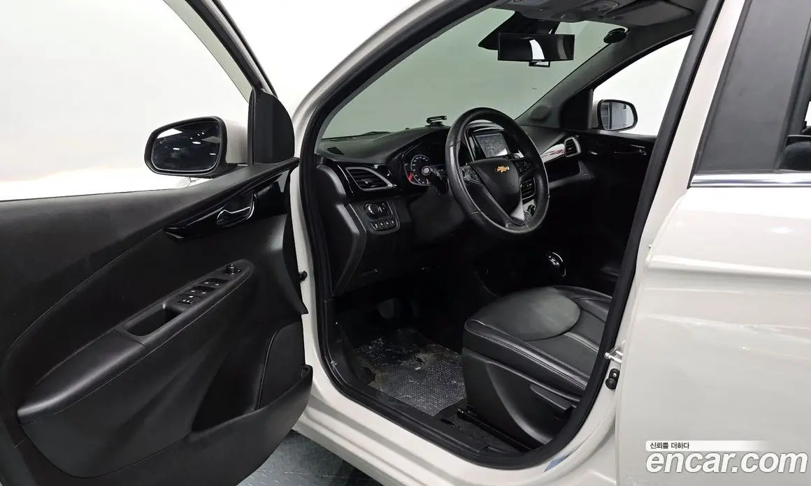 Chevrolet Spark 2019 1.0 автомат (гидро), фото 10 Chevrolet Spark 2019 1.0 автомат (гидро), фото 10