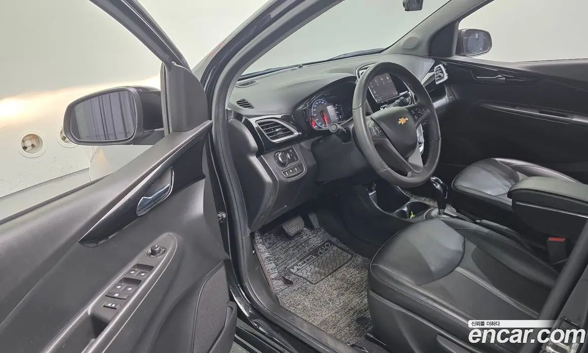 Chevrolet Spark 2022 1.0 автомат (гидро), фото 11
