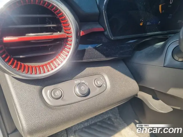 Chevrolet Trax 2023 1.2 автомат (гидро), миниатюра 9